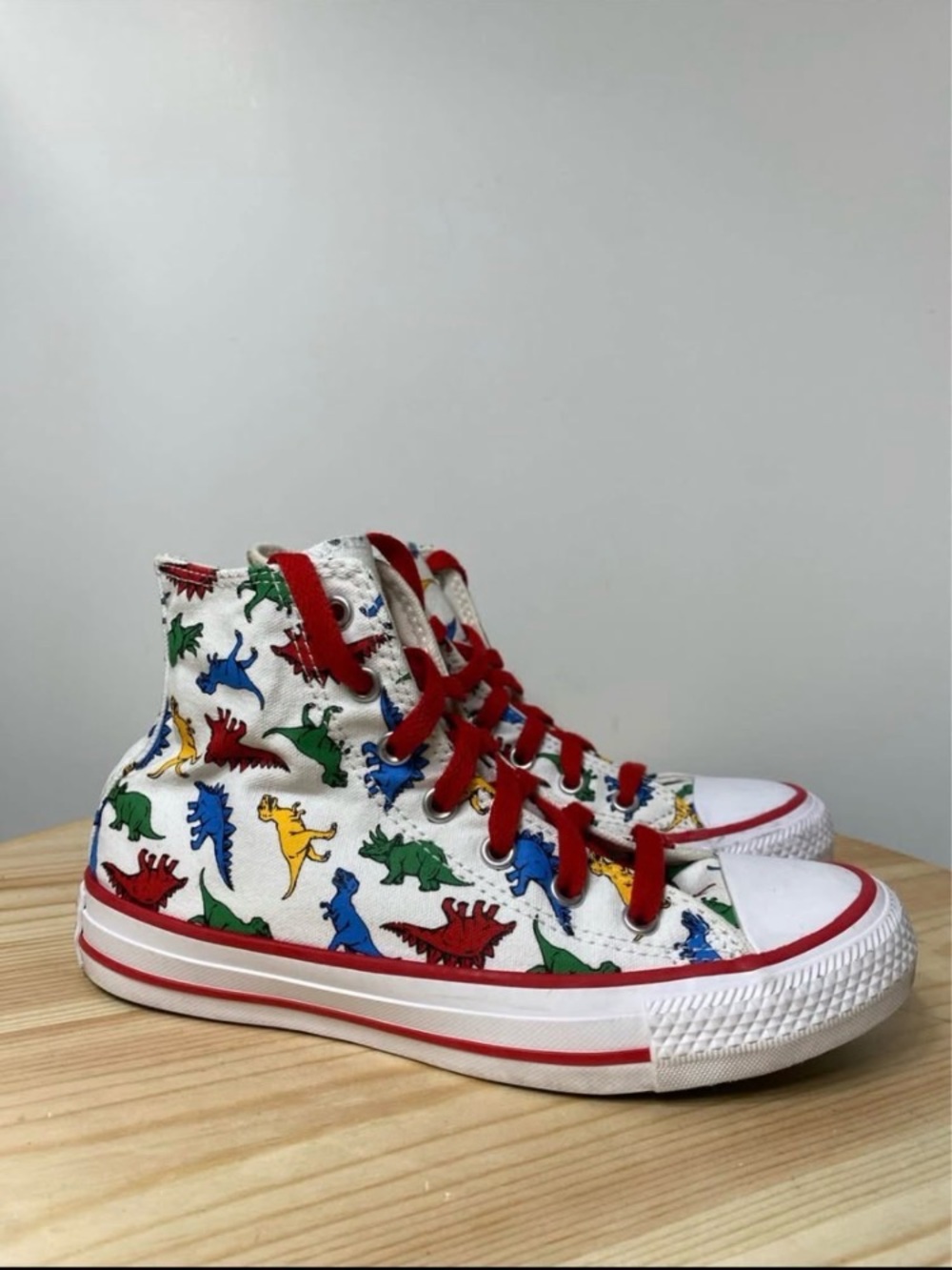 Converse Chuck Taylor All Star High Top Dinoverse Print Shoes Youth Size 3.